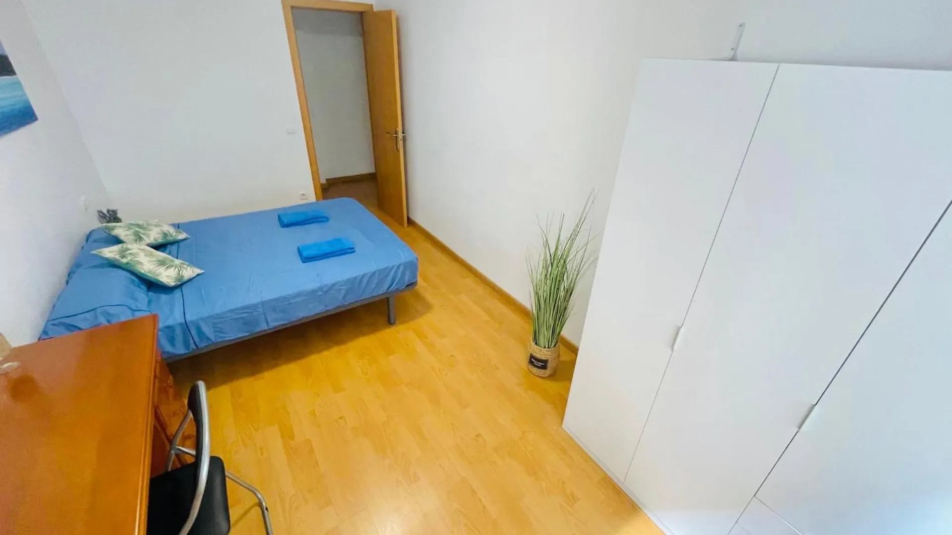 Apartamento En Tarragona Centro 0*,